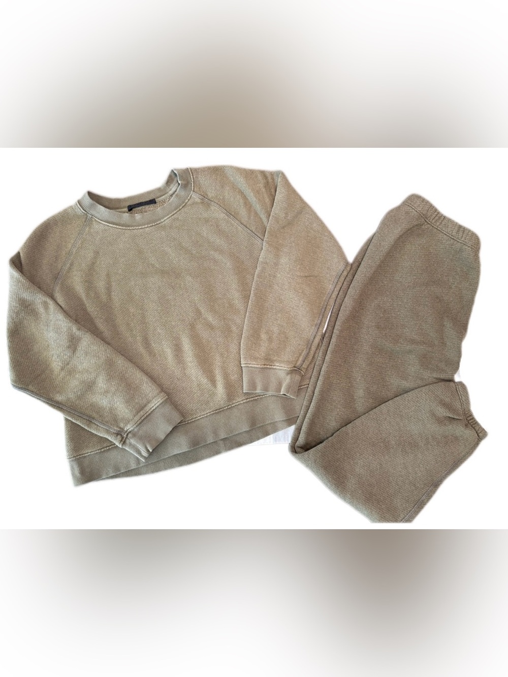 Jenni Kayne Women's Two-Piece Sweatshirt and Joggers -Olive- Preppy Luxury